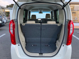 普段のお買い物や通勤、送迎等に十分な荷室スペースを確保しております。セカンドシートを倒すと、大きな荷物の積載も可能です♪