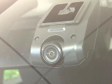 【ドライブレコーダー】ドライブレコーダー装備!走行中はもちろん、あおり運転や事故に遭遇した際、映像で記録し、万一のリスクに備えます。※記録用SDカードはお客様ご自身でご準備いただく必要があります。