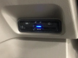 いまや快適なカーライフに欠かせないETCが付いています。