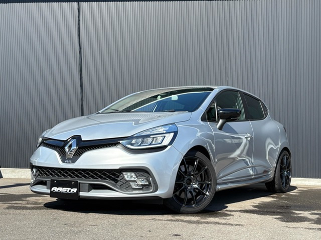 ルーテシアスポール トロフィー