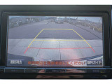 バックカメラが装備されており、後方の安全確認はもちろんのこと狭い場所での駐車や雨の日・夜間など視界の悪いコンディションでのストレスの軽減にもなります!