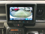 初心者の方や運転が苦手な方でも安心して駐車ができるリアカメラです!