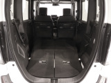 ◆リアシートを使用しない時はこの通り更に広々ラゲッジスペースの出来上がりです、たくさんの荷物が積み込み可能です!