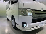 フォグランプ装着車です。暗い夜道の車両前方を明るく照らします