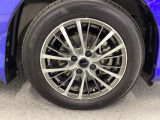 アルミホイールです。足元が引き立つので、車全体のイメージがアップしますよ!