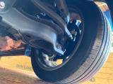 お車を安心してお乗りいただく為には、足回りの定期点検が欠かせません。サービスサポート(有償保証)では無料点検もご提供しており、安心のカーライフをお過ごしいただけるサポート体制が整っています。