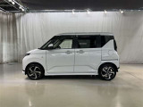両側パワースライドドア付きだから、狭い駐車スペースなどでの 乗り降りラクラク!小さなお子さまのいるご家庭には嬉しい装備。