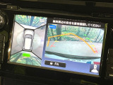 【アラウンドビューモニター】専用のカメラにより、上から見下ろしたような視点で360度クルマの周囲を確認することができます☆死角部分も確認しやすく、狭い場所での切り返しや駐車もスムーズに行えます。