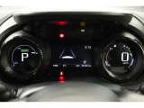 マルチインフォメーションディスプレイ付きのメーターです!エコ運転へ導く多彩な情報を表示してくれます。