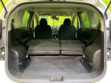 後席を格納すると、これだけの広さが!シーンに合わせたシートアレンジで、大きな荷物も積むことが出来ます♪