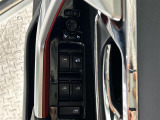 【パワーウインドウ】運転席のスイッチで、各席の窓ガラスの開閉ができます!あると便利ですよね!