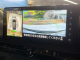 【アラウンドビューモニター】専用のカメラにより、上から見下ろしたような視点で360度クルマの周囲を確認することができます☆死角部分も確認しやすく、狭い場所での切り返しや駐車もスムーズに行えます。