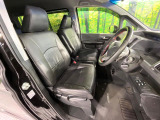 運転席シート廻りは使用感も少なく、良好な状態となっています。丁寧に使われていたことがよくわかりますね。