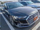 アウディ A8