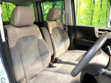 運転席シート廻りは使用感も少なく、良好な状態となっています。丁寧に使われていたことがよくわかりますね。