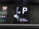 たとえばダイハツのお店にある、たくさんのスマアシ搭載車は、正常に作動する事をしっかり確認します。