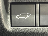 【パワーバックドア】スマートキーや運転席のボタンを押すだけでリアゲートが自動で開閉します!荷物を持っている時や、高い位置にあるバックドアを閉める際に便利な機能です♪