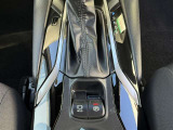シフトレバー周辺の画像です☆