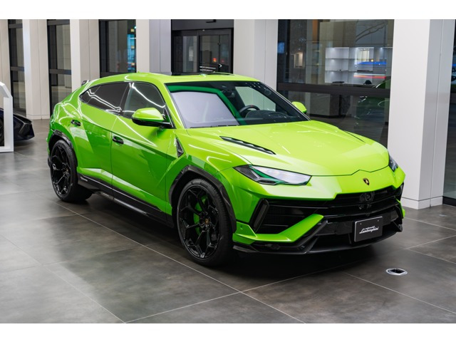 ウルス ペルフォルマンテ 4WD 