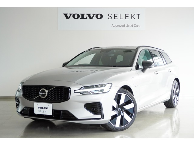 V60 ウルトラ T6 AWD プラグインハイブリッド 4WD
