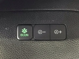 ★ECONスイッチ★ エコドライブを加速しよう!スイッチをONにすると、運転の仕方によるロスを抑え込み燃費をよくするようクルマが頑張ります(*^ー^*)燃費向上にチャレンジ♪