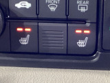 フロント両席にはシートヒーターが付いています!寒い日に便利な装備ですね。