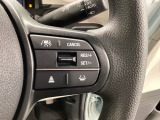 クルーズコントロールを装備しています。高速道路などで一定の速度で走ってくれるので運転が楽ですよ!速度を設定できますので、スピードの出しすぎにも注意できます。