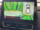 【パノラミックビューモニター】専用のカメラにより、上から見下ろしたような視点で360度クルマの周囲を確認することができます☆死角部分も確認しやすく、狭い場所での切り返しや駐車もスムーズに行えます。