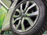 【純正15インチアルミホイール】外観にマッチした純正アルミホイールを装着しております。各種社外アルミホイールや、スタッドレスタイヤも取扱いしております。是非ご相談ください♪