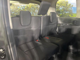 3列目シートはもちろん状態良好☆大人でもゆったりと座って頂けますので、大人数でのお出かけもラクラクです♪ご家族で、気の知れた仲間で、ドライブに行くのが楽しみですね♪
