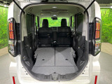 後席を格納すると、これだけの広さが!シーンに合わせたシートアレンジで、大きな荷物も積むことが出来ます♪