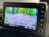 【バックカメラ】駐車時に後方がリアルタイム映像で確認できます。大型商業施設や立体駐車場での駐車時や、夜間のバック時に大活躍!運転スキルに関わらず、今や必須となった装備のひとつです!