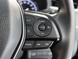 レーダークルーズコントロール(全車速追従機能付)付きです。車速に応じて追従支援してくれるので、ロングドライブも快適です。詳細は販売店スタッフまでおたずねください。