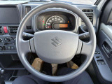ステアリングも使用感が少なく、きれいな状態となっております!