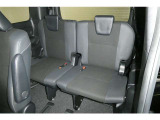 ゆとりある広々とした車内空間は、ドライブを始め買い物やレジャーなど、幅広く活躍します。一人でもみんなとでもお出かけを楽しみましょう!