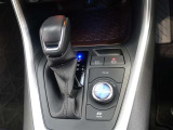 MTモード付。発進時やシフトチェンジ時もストレスなくマニュアル運転を楽しめます♪