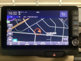 ワイド画面のナビゲーションはフルセグTV、インターナビ対応のGathers純正メモリーナビを搭載しています。Bluetoothオーディオ機能がありますので、スマートフォンなどの音楽も再生できます。