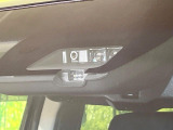 【三菱e-Assist】走行中に前方の車両等を認識し、衝突しそうな時は警報とブレーキで衝突回避と被害軽減をアシスト。より安全にドライブをお楽しみいただけます。