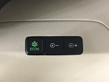 ★ECONスイッチ★ エコドライブを加速しよう!スイッチをONにすると、運転の仕方によるロスを抑え込み燃費をよくするようクルマが頑張ります(*^ー^*)燃費向上にチャレンジ♪