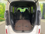 普段のお買い物や通勤、送迎等に十分な荷室スペースを確保しております。セカンドシートを倒すと、大きな荷物の積載も可能です♪