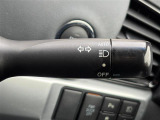 【オートライト(AUTO)】外の明るさをシステムが感知して、自動でヘッドライトが点灯します。ヘッドライトをつけ忘れを防ぐ便利機能です。