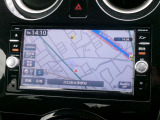 純正メモリーナビ付き!今やナビは必需品と言っても過言ではありませんね!操作性も良く視認性に優れた純正品はオススメです!