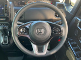 ステアリングも使用感が少なく、きれいな状態となっております♪