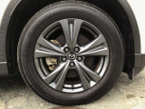 純正アルミホイール装着☆足回りが引き締まって見えてカッコいいですね☆