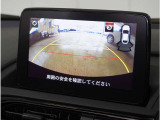 【バックカメラ】駐車が苦手な方でも安心してお乗りいただけます。リバース連動で画面が切り替わるのでとっても便利です。