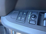 運転席に3パターンのメモリーが登録可能 運転中やドライブの間の一休みなどお好みのポジションを登録可能です。