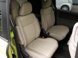 後席も余裕の広さ!ゆったりくつろげます!!これなら長距離ドライブも問題ありません。