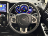 ステアリングも使用感が少なく、きれいな状態となっております♪