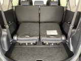普段のお買い物や通勤、送迎等に十分な荷室スペースを確保しております。セカンドシートを倒すと、大きな荷物の積載も可能です♪