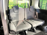 3列目シートはもちろん状態良好☆大人でもゆったりと座って頂けますので、大人数でのお出かけもラクラクです♪ご家族で、気の知れた仲間で、ドライブに行くのが楽しみですね♪